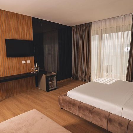 מלון Vlorë Grand Mirage מראה חיצוני תמונה