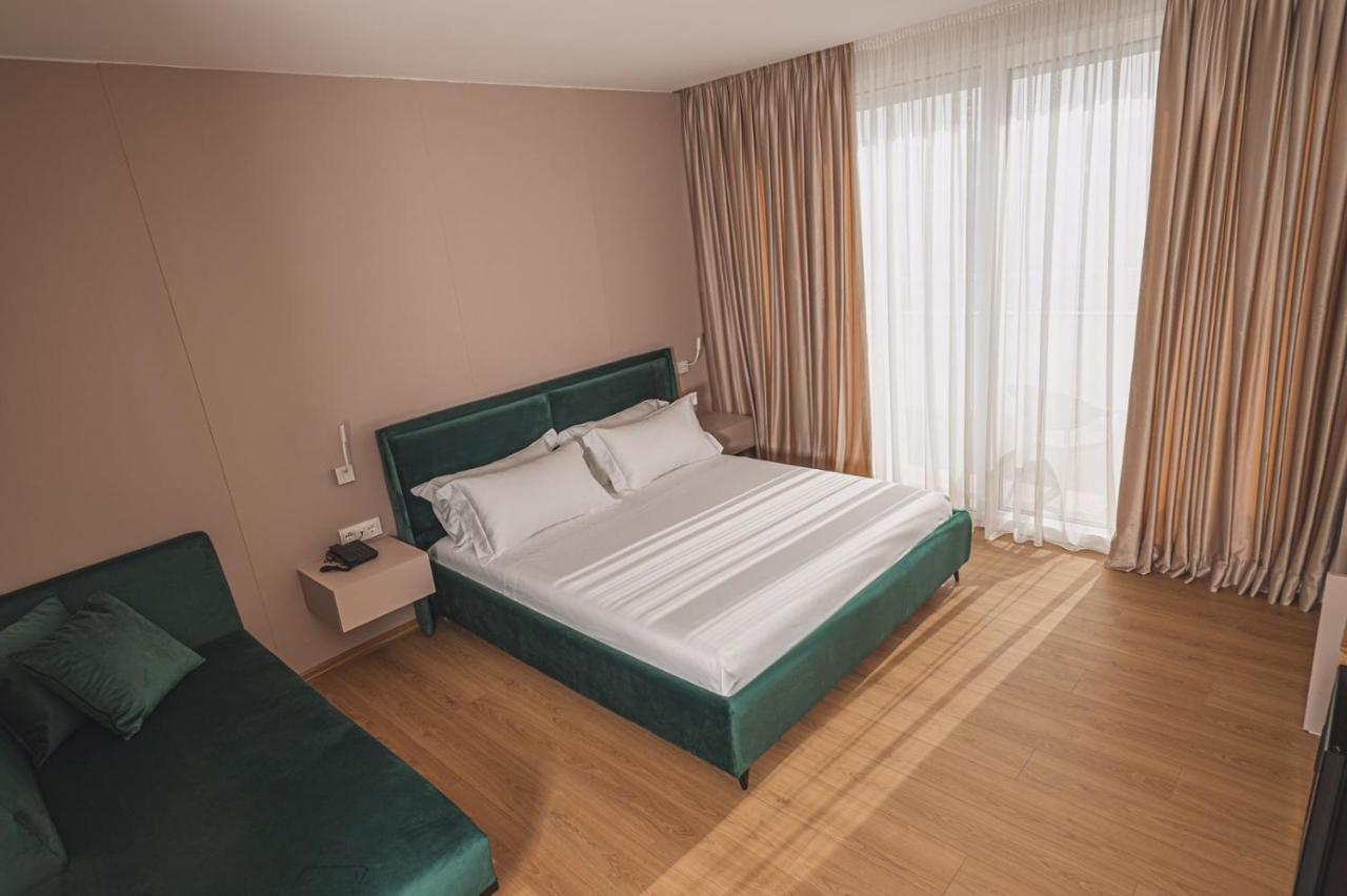 מלון Vlorë Grand Mirage מראה חיצוני תמונה