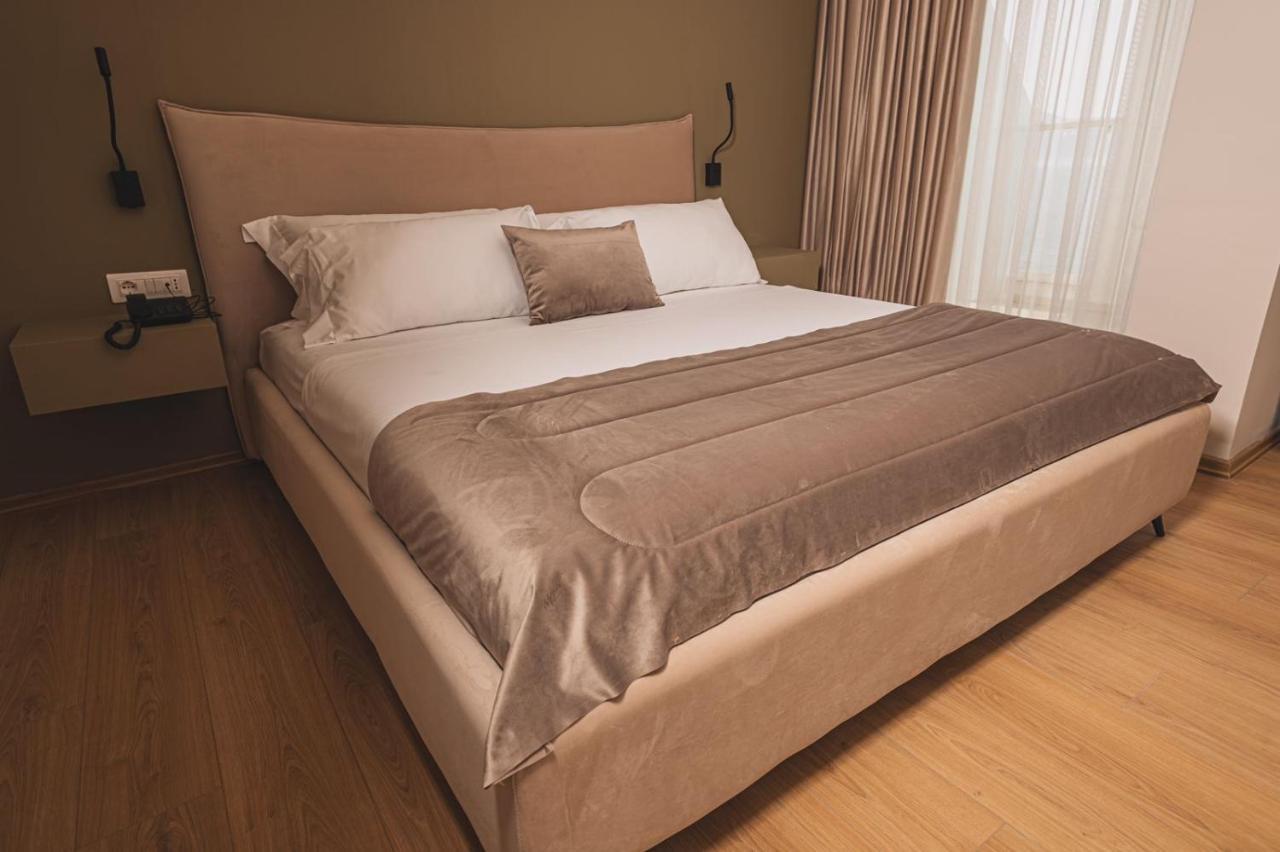מלון Vlorë Grand Mirage מראה חיצוני תמונה